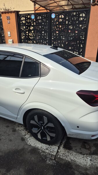 Soferi ride sharing, Bolt si Uber.